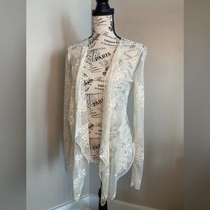 Elegant Ivory Lace Shrug